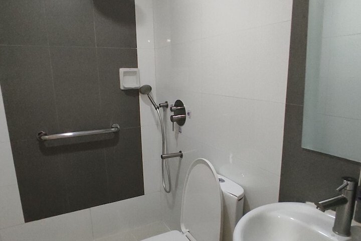 Room 7 of 27