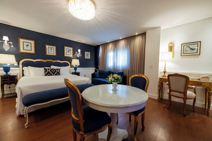 Room 42 of 137