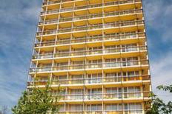 Frederic Joliot Curie Hotel
