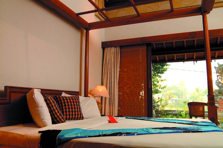 Room 5 of 25