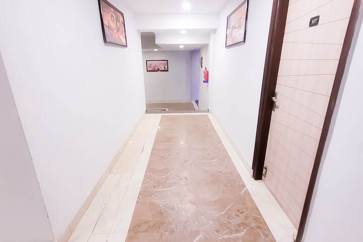 Room 3 of 18