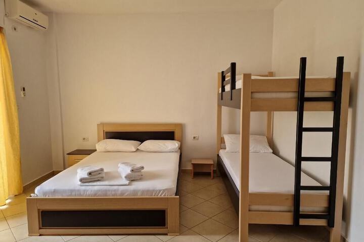 Room 29 of 68