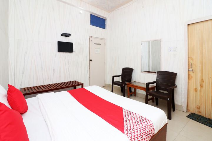 Room 8 of 24