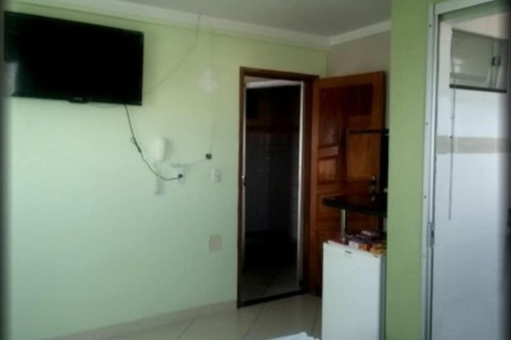 Room 10 of 30