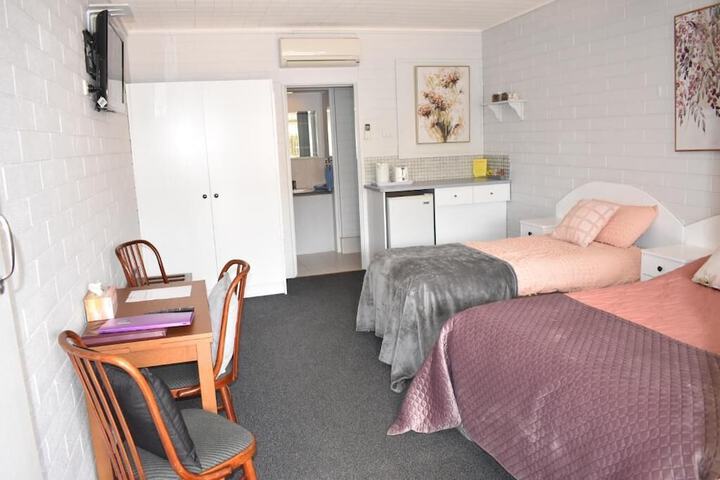 Room 6 of 21
