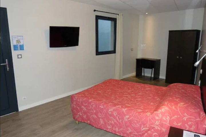 Room 11 of 60