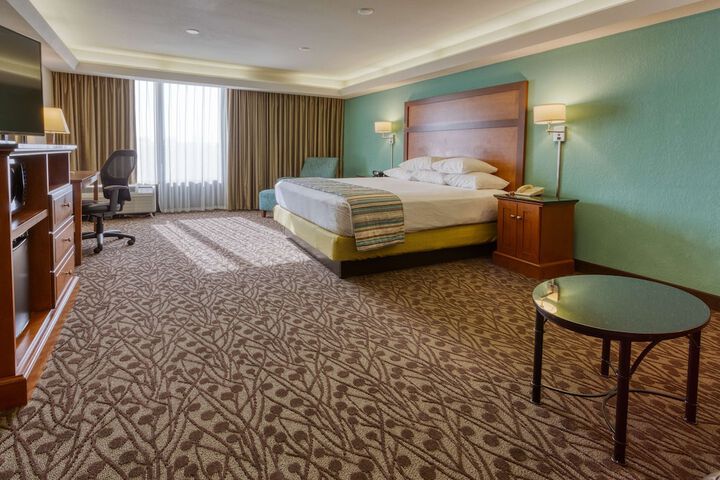 Room 16 of 53