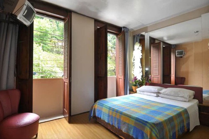Room 14 of 26
