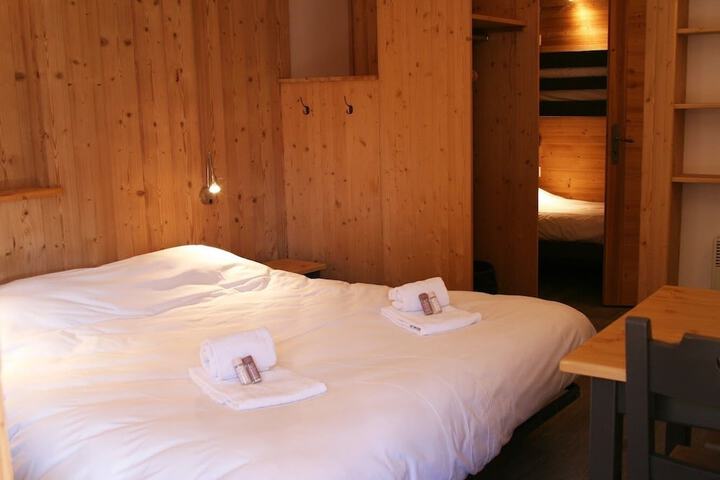 Room 13 of 82