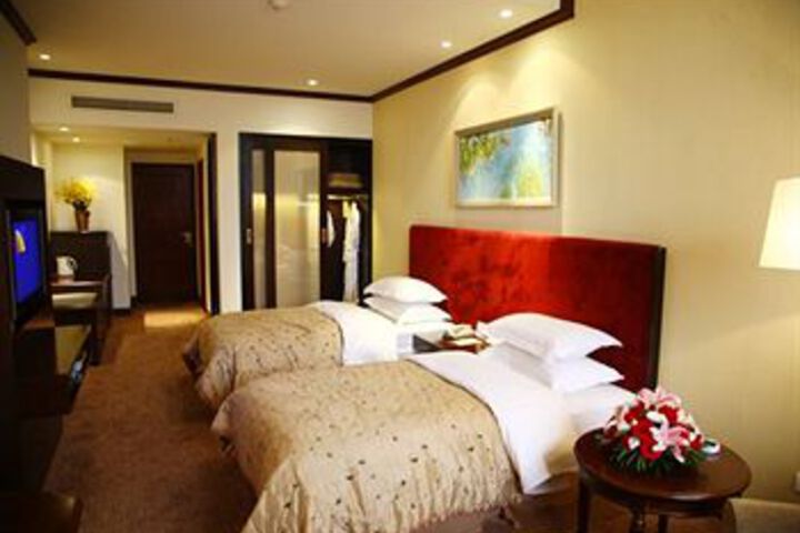 Room 15 of 18