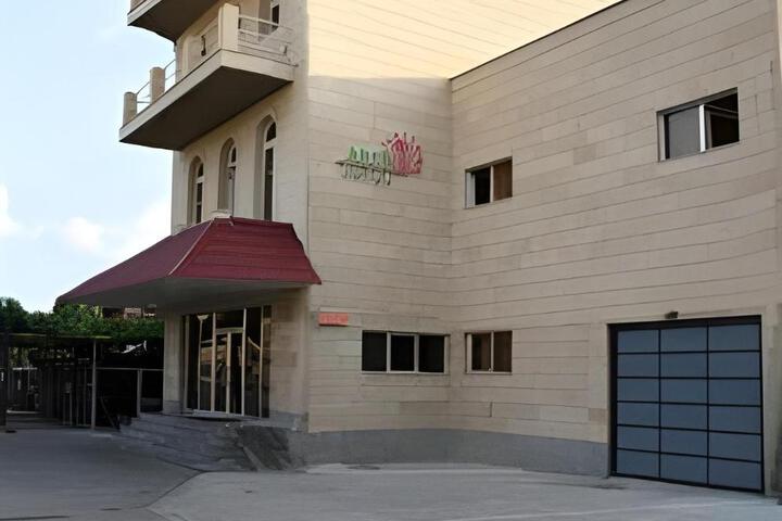 Areg Hotel