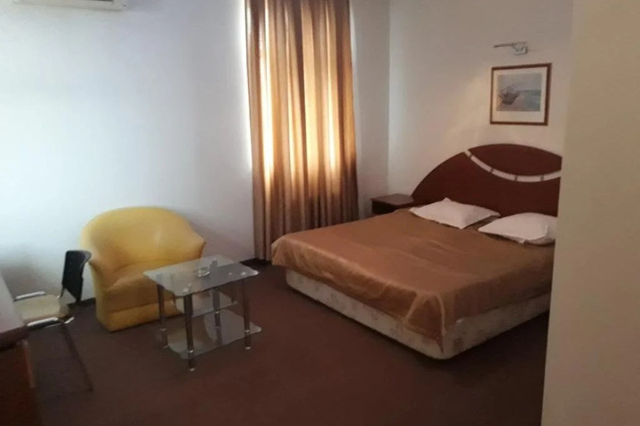 Business Palace Hotel