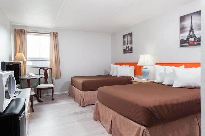 Room 10 of 21