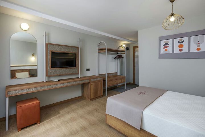 Room 7 of 31