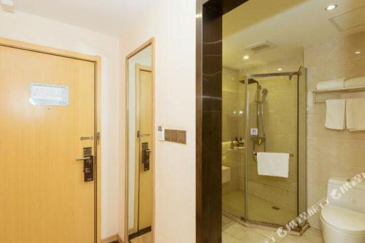 Sushi Light Luxury Hotel (Shanghai Songjiang Rongle East Road)