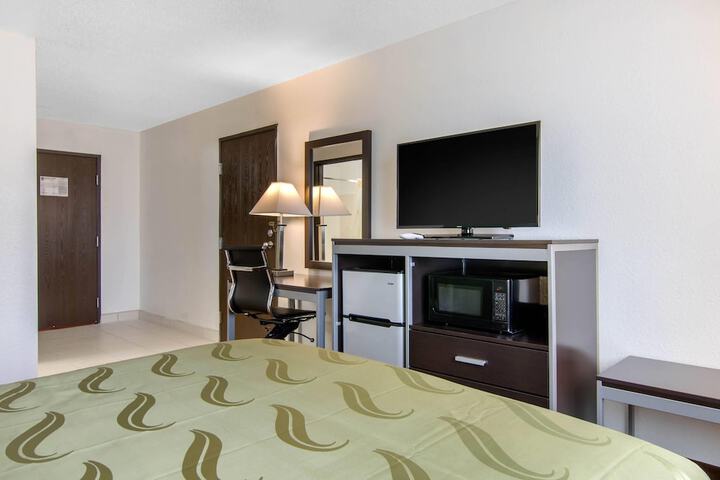 Room 10 of 47