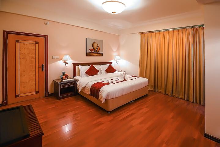 Room 3 of 24