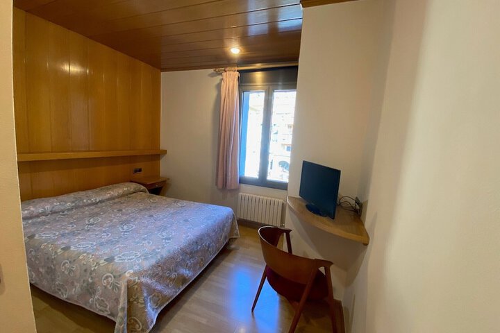 Room 10 of 60