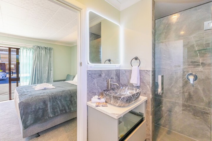Room 40 of 57