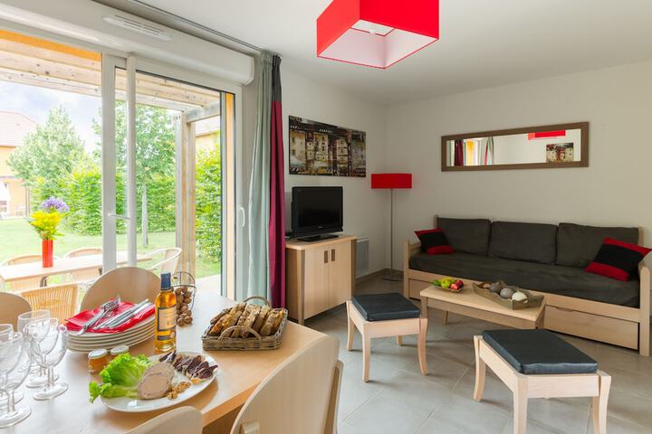 Room 7 of 28