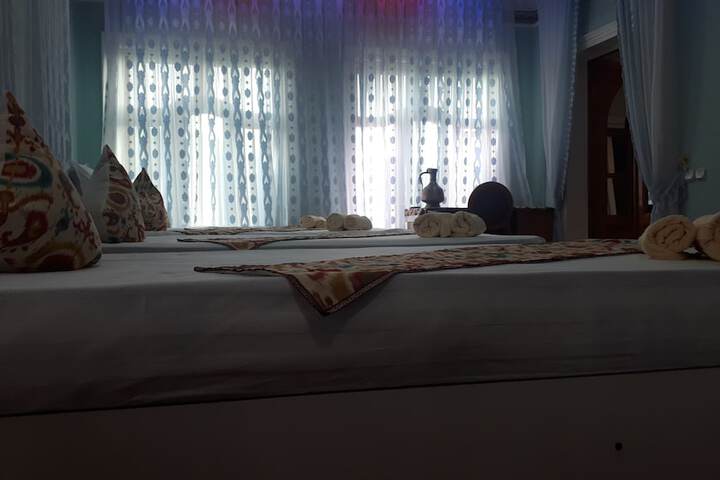 Room 18 of 32