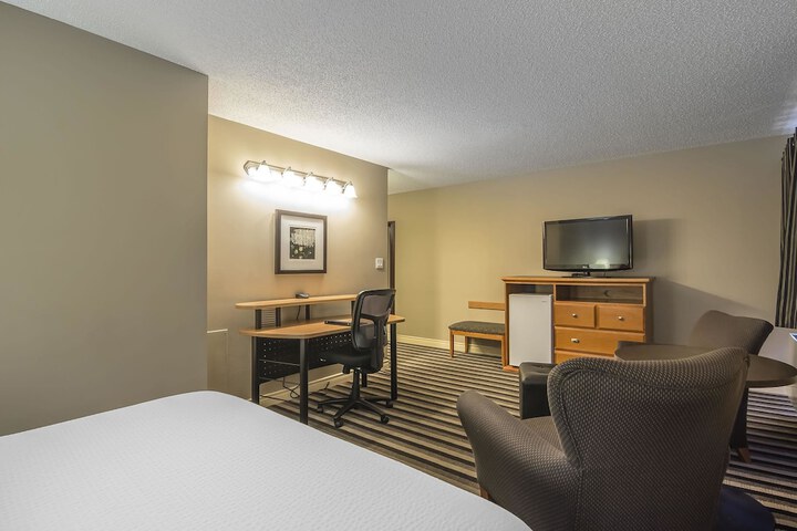 Room 12 of 62