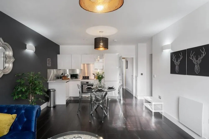 173 177 Kings Road by Esa