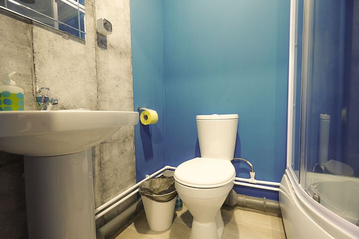 Room 2 of 28