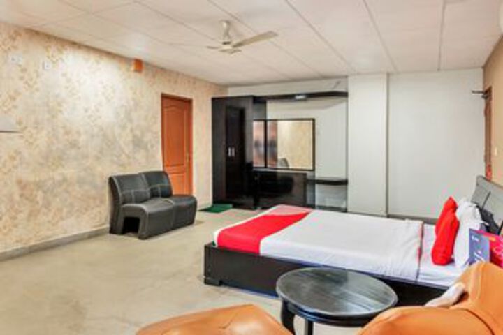 Room 9 of 23