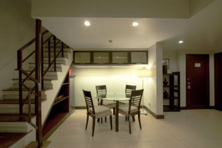 Room 51 of 73