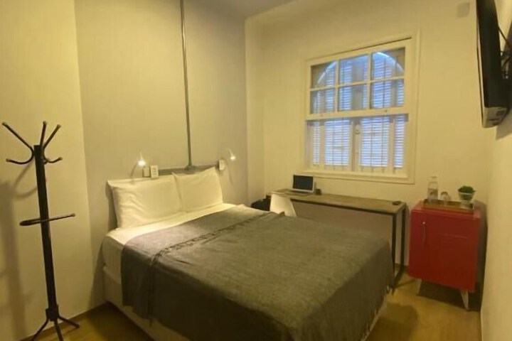 Room 10 of 71
