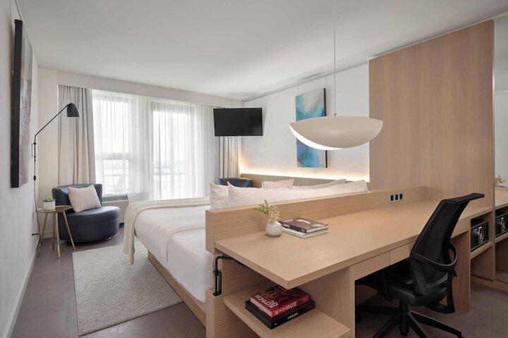 Room 6 of 56