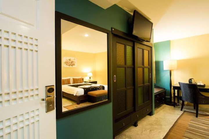 Room 51 of 124