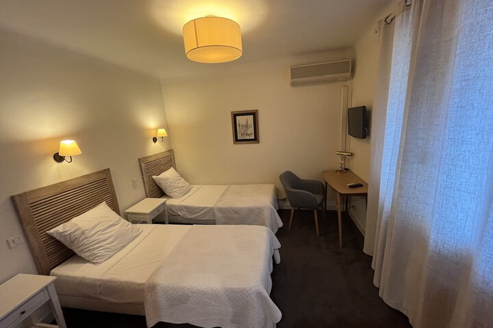 Room 7 of 50