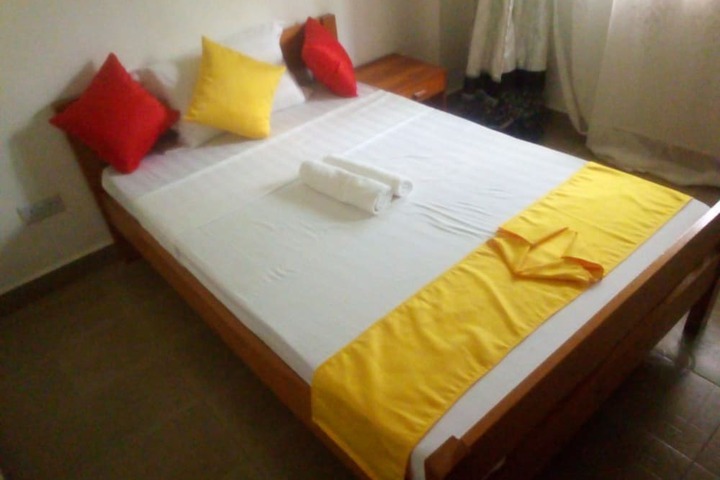 Room 18 of 37