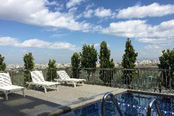 Pool 17 of 23