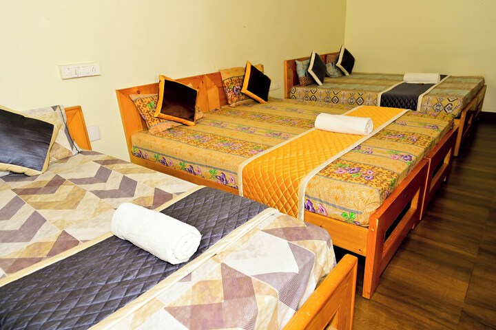 Room 27 of 62