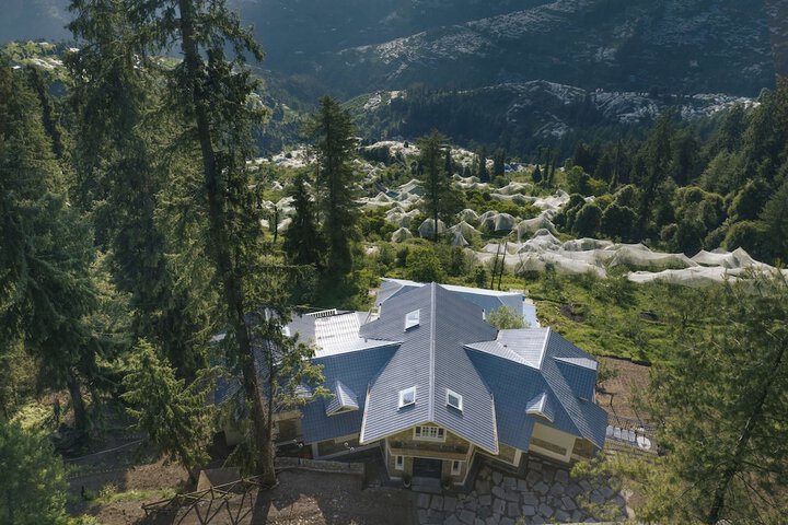 Hotel 76 of 87