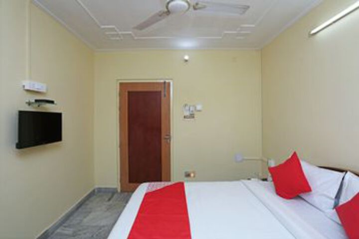 Room 18 of 21