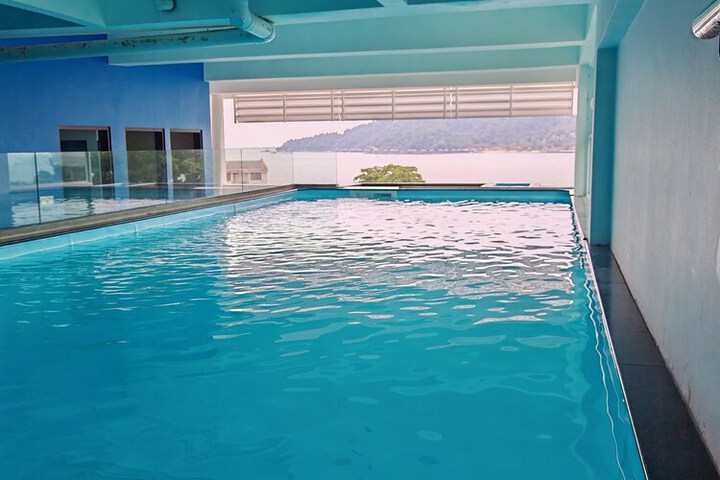 Pool 20 of 26