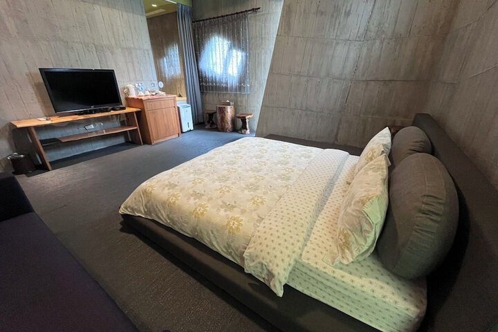 Room 13 of 47