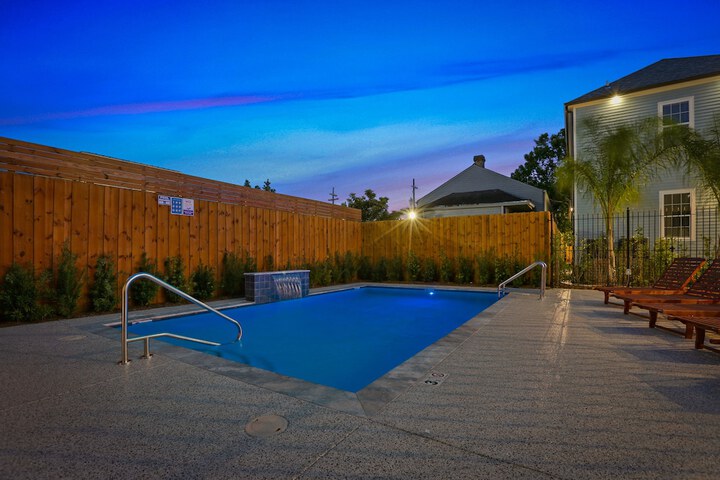 Pool 35 of 54
