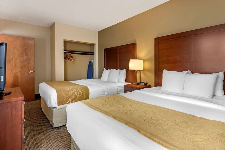 1 King Bed Suite (12 of 26)