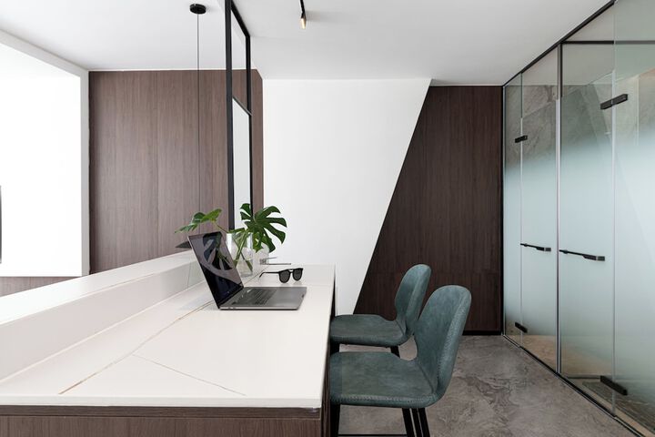 Room 73 of 288