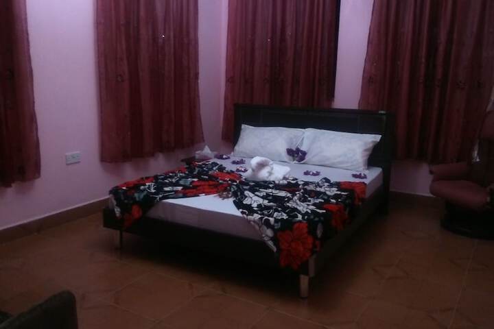 Room 8 of 20