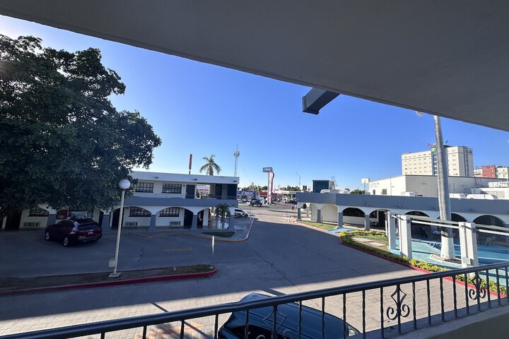 Hotel 213 of 215