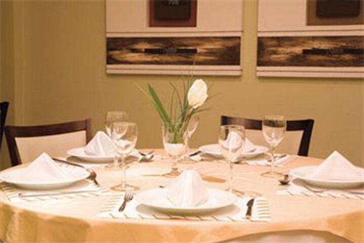 Dining 3 of 15