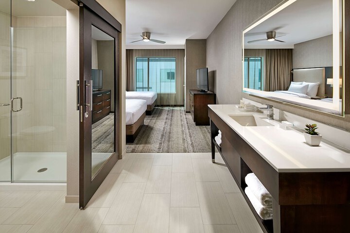 Bathroom shower