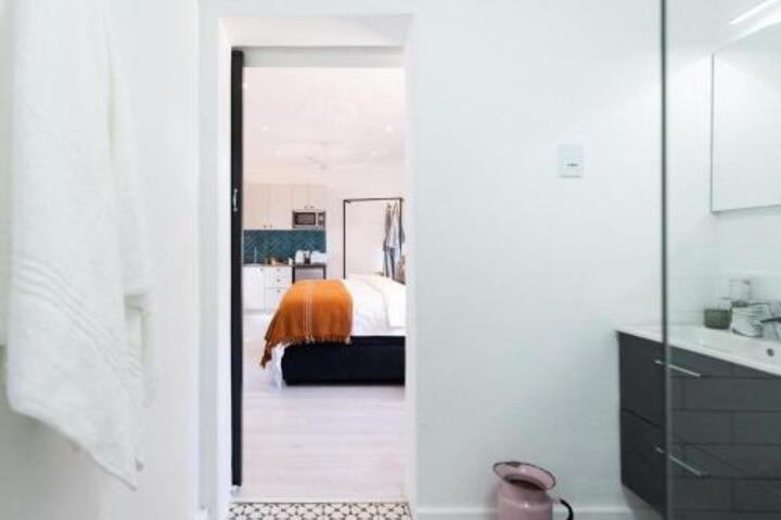 Room 12 of 50