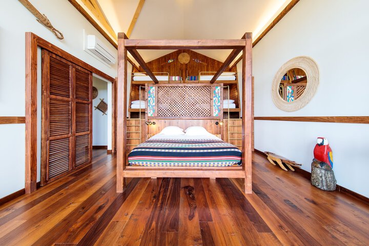 Room 8 of 20